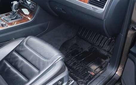 Volkswagen Touareg III, 2013 год, 2 100 000 рублей, 11 фотография