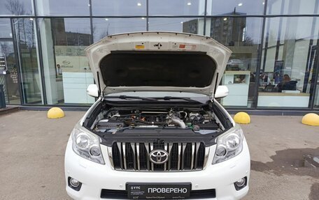 Toyota Land Cruiser Prado 150 рестайлинг 2, 2013 год, 2 874 000 рублей, 11 фотография