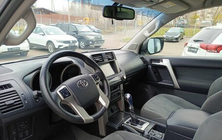 Toyota Land Cruiser Prado 150 рестайлинг 2, 2013 год, 2 874 000 рублей, 20 фотография