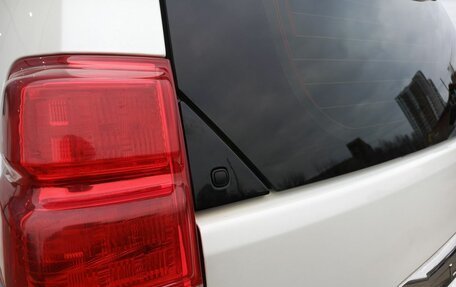 Toyota Land Cruiser Prado 150 рестайлинг 2, 2013 год, 2 874 000 рублей, 23 фотография