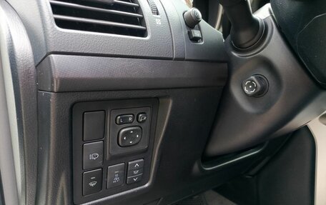 Toyota Land Cruiser Prado 150 рестайлинг 2, 2013 год, 2 874 000 рублей, 25 фотография