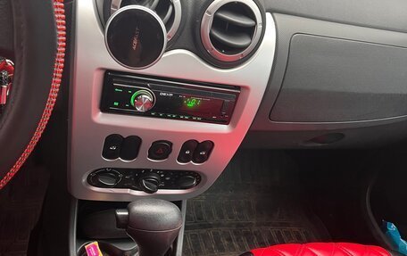 Renault Sandero I, 2014 год, 850 000 рублей, 7 фотография