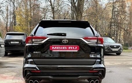 Toyota RAV4, 2021 год, 3 500 000 рублей, 5 фотография