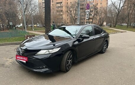Toyota Camry, 2019 год, 2 000 000 рублей, 4 фотография