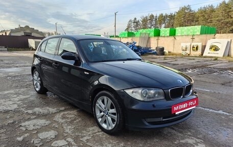 BMW 1 серия, 2009 год, 900 000 рублей, 6 фотография