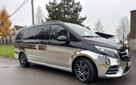 Mercedes-Benz V-Класс, 2018 год, 6 500 000 рублей, 3 фотография
