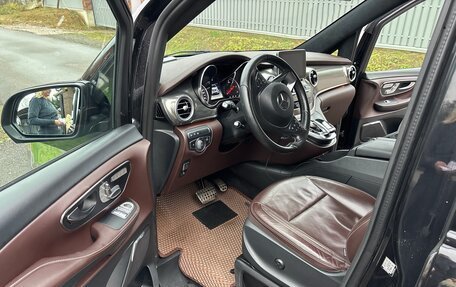 Mercedes-Benz V-Класс, 2018 год, 6 500 000 рублей, 6 фотография