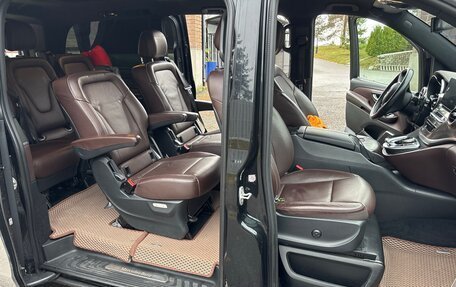 Mercedes-Benz V-Класс, 2018 год, 6 500 000 рублей, 7 фотография