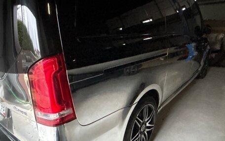 Mercedes-Benz V-Класс, 2018 год, 6 500 000 рублей, 23 фотография