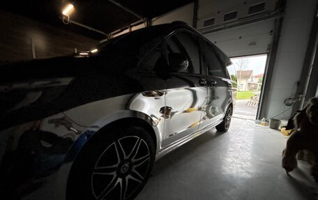 Mercedes-Benz V-Класс, 2018 год, 6 500 000 рублей, 21 фотография