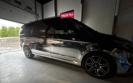 Mercedes-Benz V-Класс, 2018 год, 6 500 000 рублей, 20 фотография