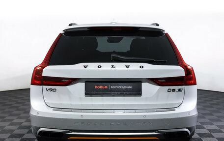 Volvo V90 Cross Country I рестайлинг, 2018 год, 2 690 000 рублей, 6 фотография