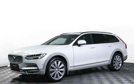 Volvo V90 Cross Country I рестайлинг, 2018 год, 2 690 000 рублей, 1 фотография