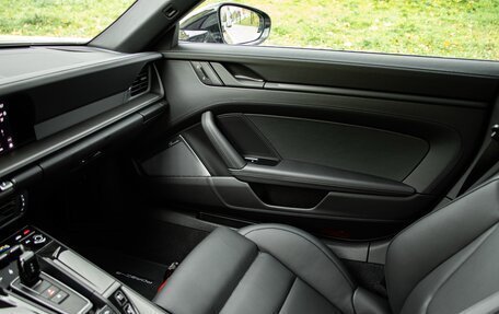 Porsche 911, 2025 год, 30 000 000 рублей, 29 фотография