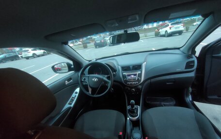 Hyundai Solaris II рестайлинг, 2013 год, 740 000 рублей, 12 фотография