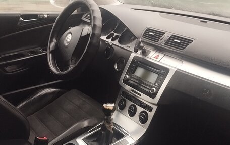 Volkswagen Passat B6, 2005 год, 550 000 рублей, 6 фотография