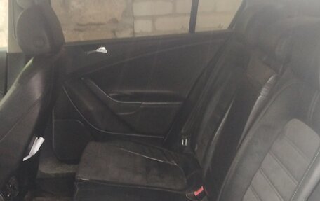 Volkswagen Passat B6, 2005 год, 550 000 рублей, 11 фотография