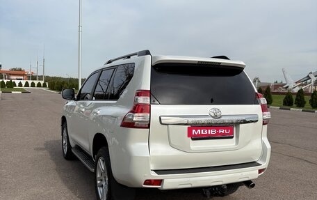 Toyota Land Cruiser Prado 150 рестайлинг 2, 2015 год, 4 199 999 рублей, 6 фотография