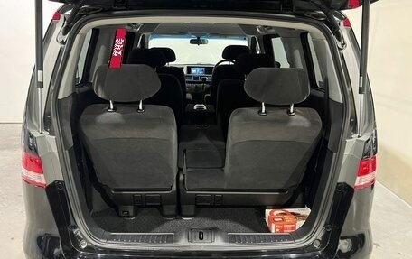 Honda Elysion I, 2006 год, 1 250 000 рублей, 38 фотография