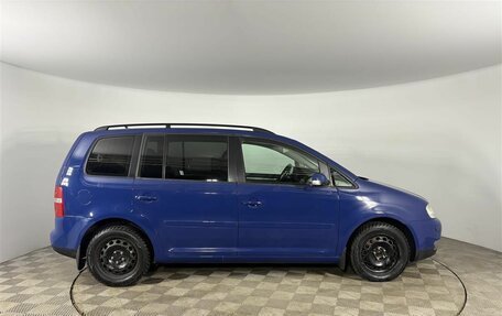 Volkswagen Touran III, 2005 год, 549 000 рублей, 6 фотография