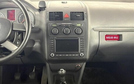 Volkswagen Touran III, 2005 год, 549 000 рублей, 13 фотография