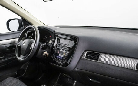 Mitsubishi Outlander III рестайлинг 3, 2012 год, 1 098 000 рублей, 9 фотография