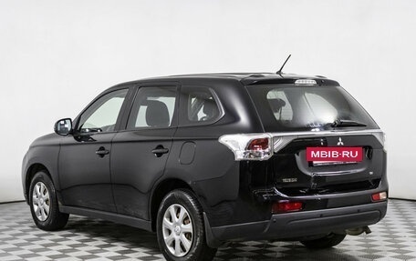 Mitsubishi Outlander III рестайлинг 3, 2012 год, 1 098 000 рублей, 7 фотография
