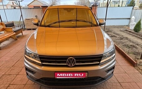 Volkswagen Tiguan II, 2019 год, 3 100 000 рублей, 3 фотография