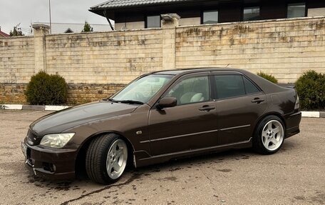 Toyota Altezza, 2001 год, 750 000 рублей, 5 фотография