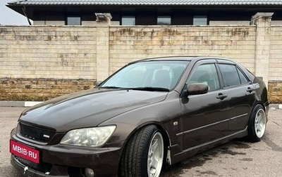 Toyota Altezza, 2001 год, 750 000 рублей, 1 фотография