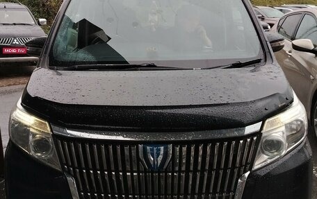 Toyota Esquire I, 2015 год, 2 200 000 рублей, 1 фотография