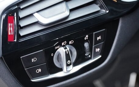 BMW 5 серия, 2018 год, 3 150 000 рублей, 28 фотография