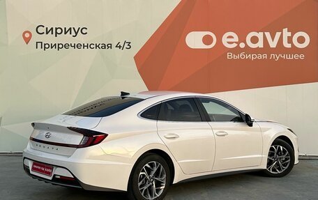 Hyundai Sonata VIII, 2019 год, 1 950 000 рублей, 6 фотография