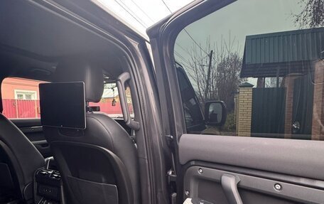 Land Rover Defender II, 2022 год, 8 300 000 рублей, 8 фотография