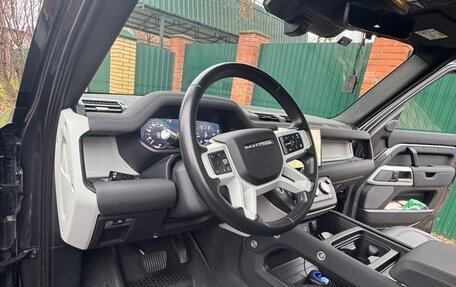 Land Rover Defender II, 2022 год, 8 300 000 рублей, 12 фотография