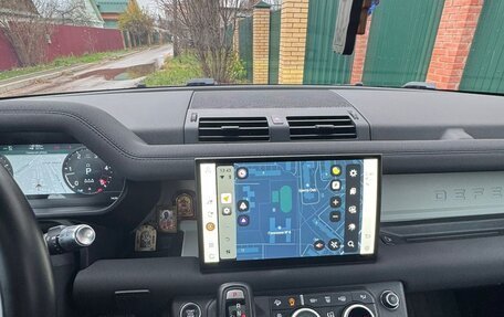 Land Rover Defender II, 2022 год, 8 300 000 рублей, 13 фотография