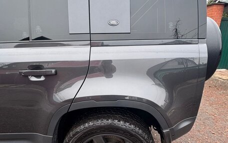 Land Rover Defender II, 2022 год, 8 300 000 рублей, 18 фотография