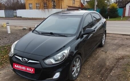 Hyundai Solaris II рестайлинг, 2011 год, 950 000 рублей, 2 фотография