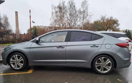 Hyundai Avante, 2017 год, 1 300 000 рублей, 2 фотография