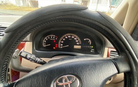 Toyota Ipsum II, 2003 год, 1 050 000 рублей, 13 фотография