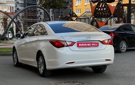 Hyundai Sonata VI, 2011 год, 700 000 рублей, 7 фотография