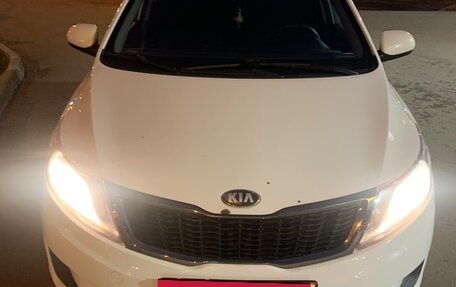 KIA Rio III рестайлинг, 2013 год, 850 000 рублей, 1 фотография