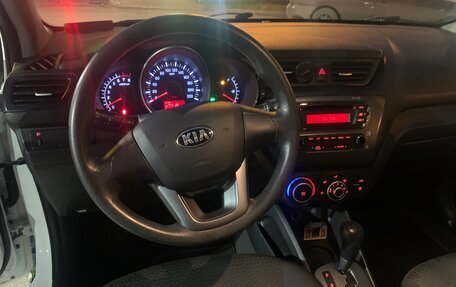 KIA Rio III рестайлинг, 2013 год, 850 000 рублей, 8 фотография