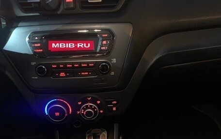 KIA Rio III рестайлинг, 2013 год, 850 000 рублей, 7 фотография