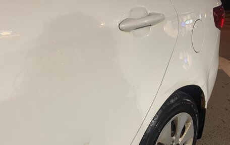 KIA Rio III рестайлинг, 2013 год, 850 000 рублей, 10 фотография