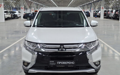 Mitsubishi Outlander III рестайлинг 3, 2015 год, 1 750 000 рублей, 2 фотография