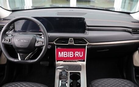 CheryExeed TXL, 2023 год, 2 350 000 рублей, 9 фотография