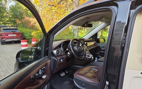 Mercedes-Benz V-Класс, 2019 год, 8 100 000 рублей, 4 фотография
