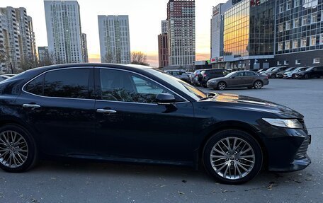 Toyota Camry, 2020 год, 3 350 000 рублей, 8 фотография
