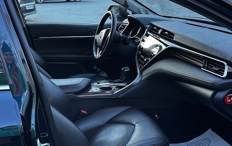 Toyota Camry, 2020 год, 3 350 000 рублей, 13 фотография